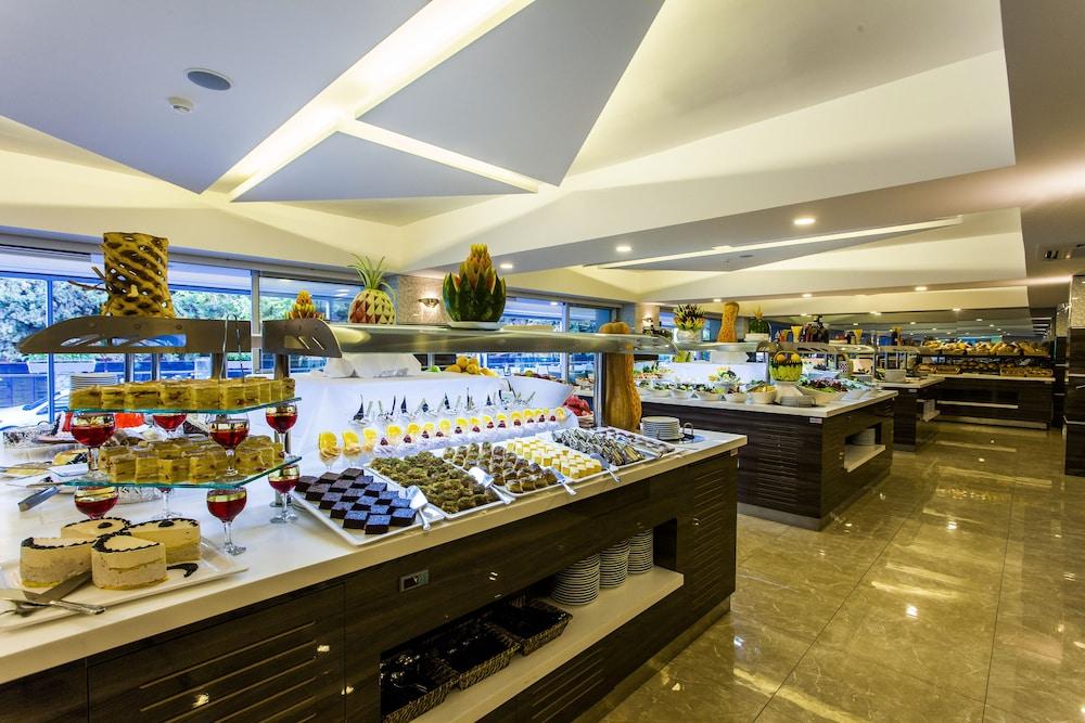 Avena Resort & Spa Hotel Аланя Екстериор снимка
